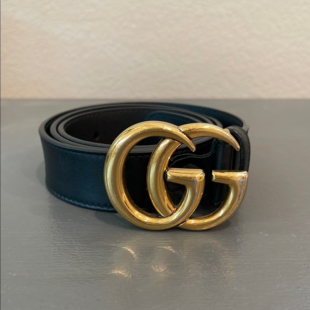 💕SOLD💕 Gucci Gold Buckle Black Belt Luxury Accessory